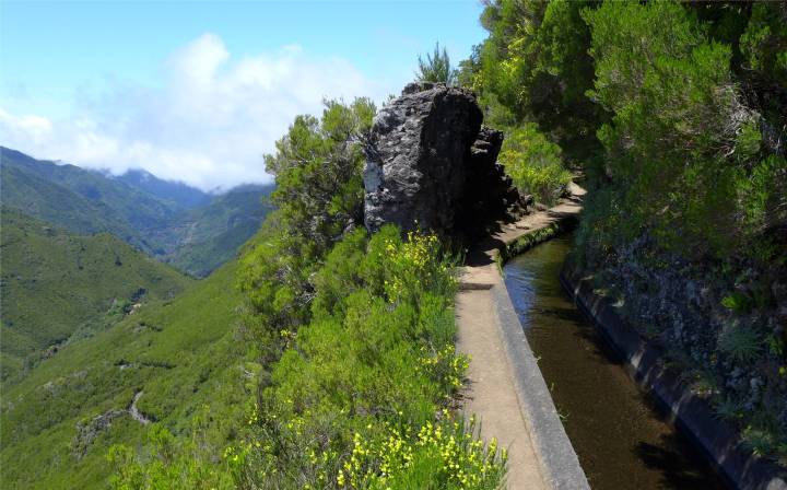 Madeira 2 Bilderbuch Levada