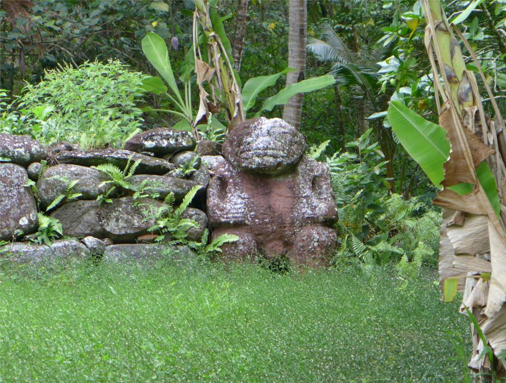 15 Der Tiki sieht zufrieden aus