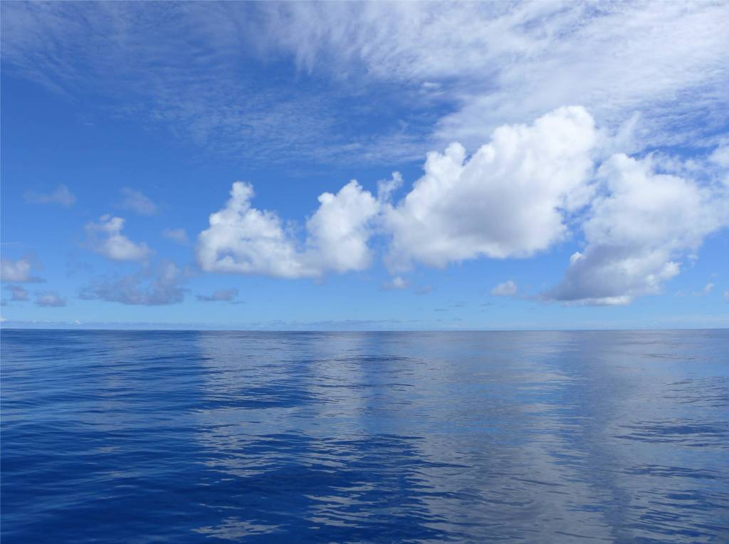 16 Atlantik Wolkenspiel